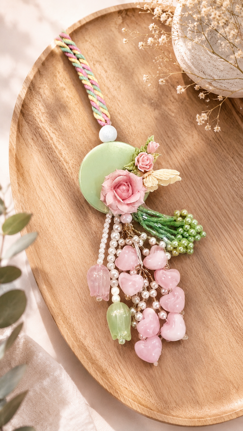 Blooming Tails Bhaiya-Bhabhi Rakhi Set