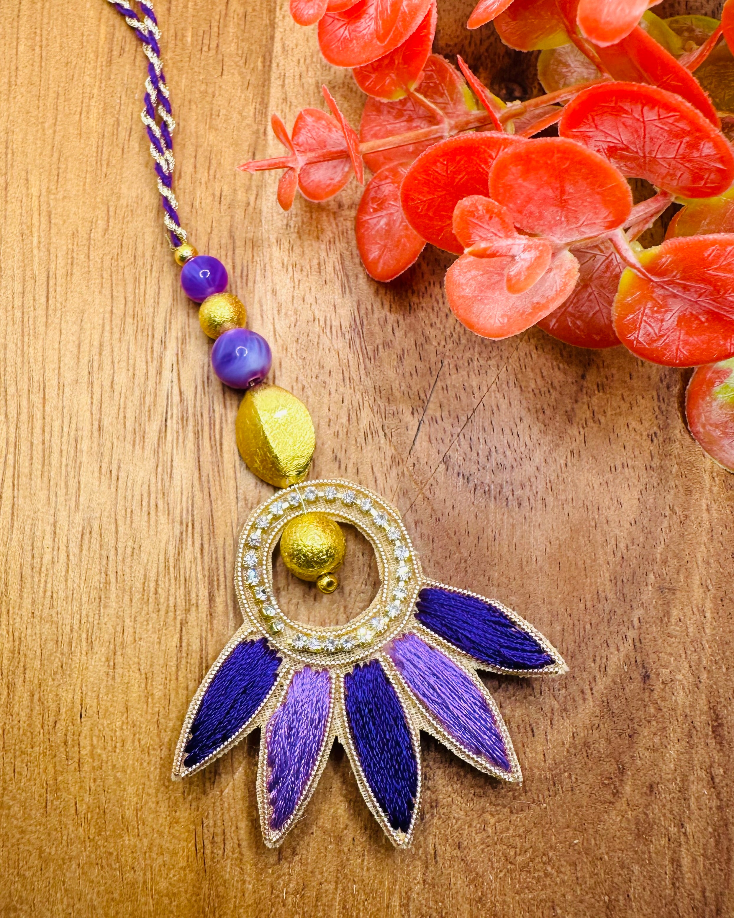 Threadwork Buti Bhaiya Bhabhi Rakhi Set (Purple)