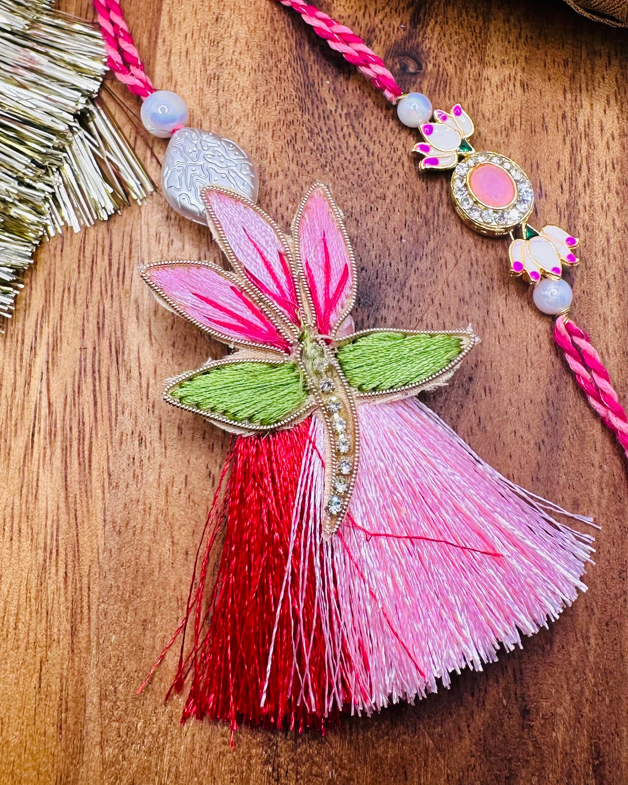 Lotus Buti Bhaiya Bhabhi Rakhi Set