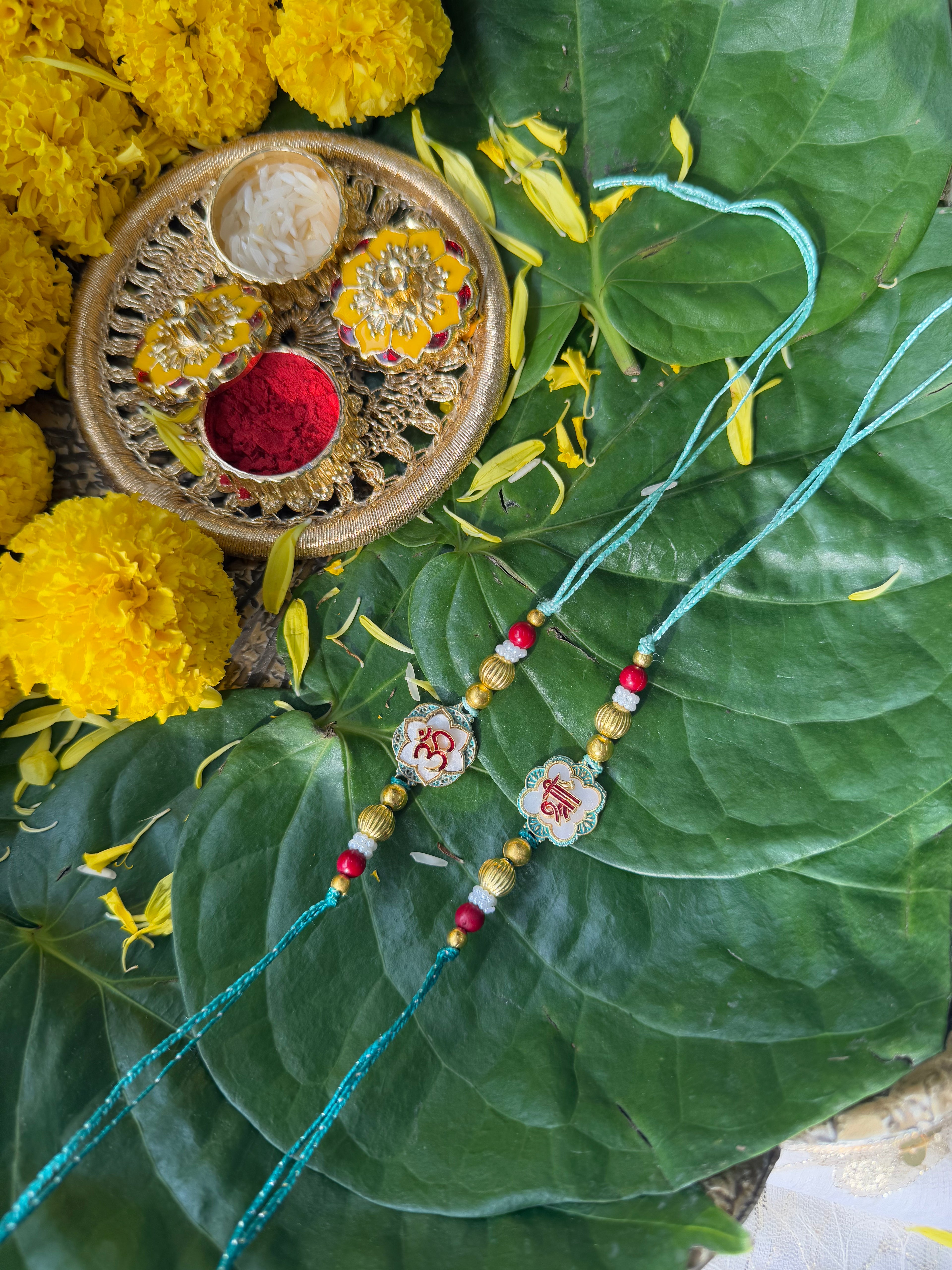 DIVINE PAIR